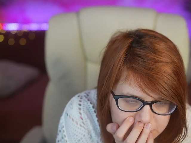 MelodyCharm webcam bongacams model stream image