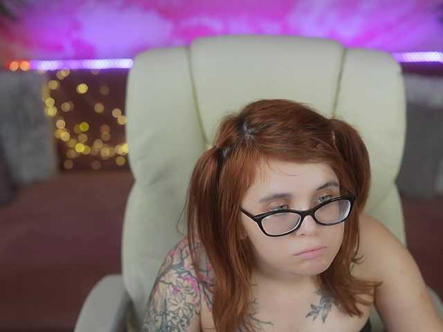 MelodyCharm live cam on BongaCams