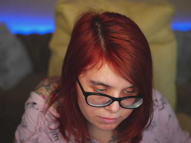 MelodyCharm live cam on BongaCams