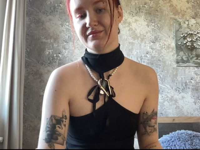 StrawberryCream live cam on BongaCams