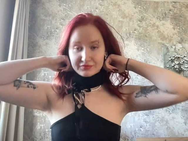 StrawberryCream live cam on BongaCams