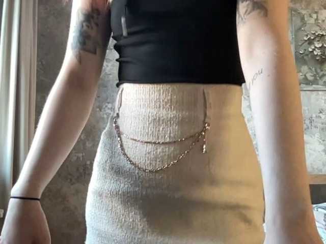 StrawberryCream live cam on BongaCams