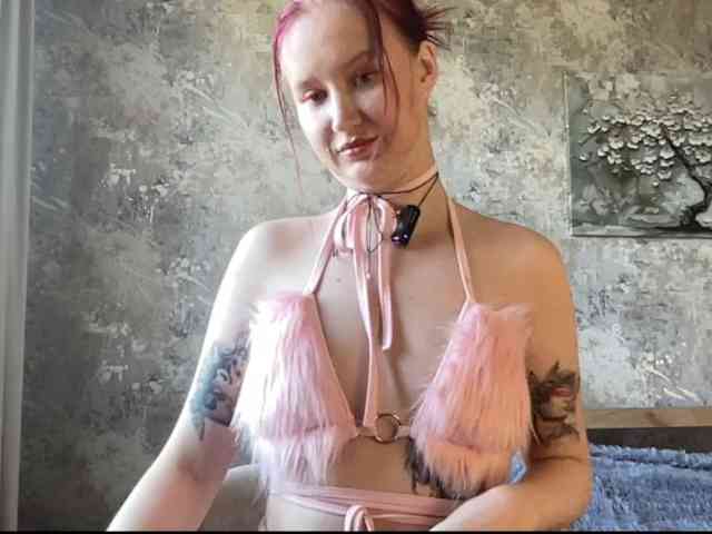 Model: StrawberryCream