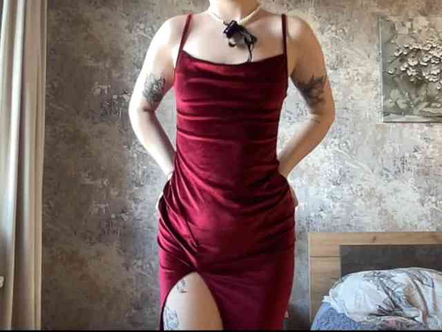Model: StrawberryCream