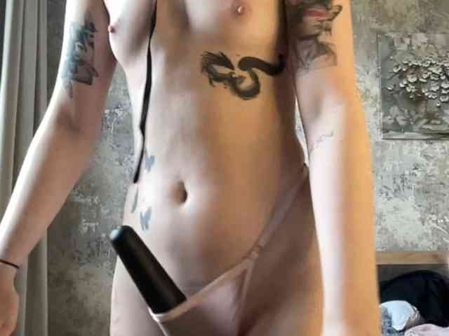 Model: StrawberryCream