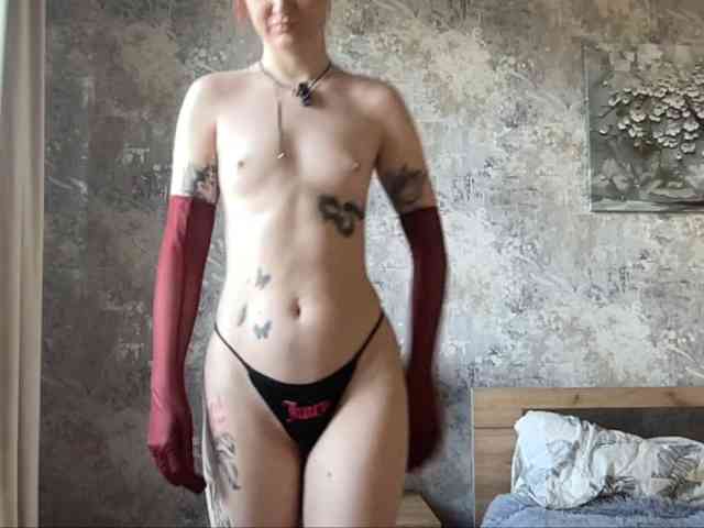 Model: StrawberryCream