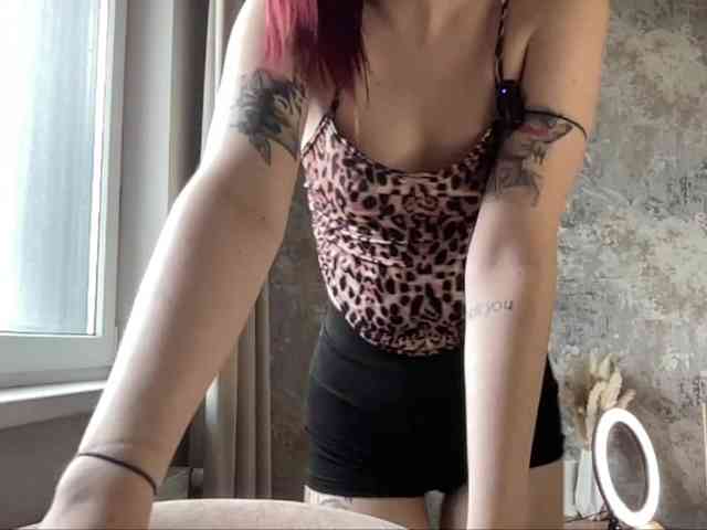 StrawberryCream webcam