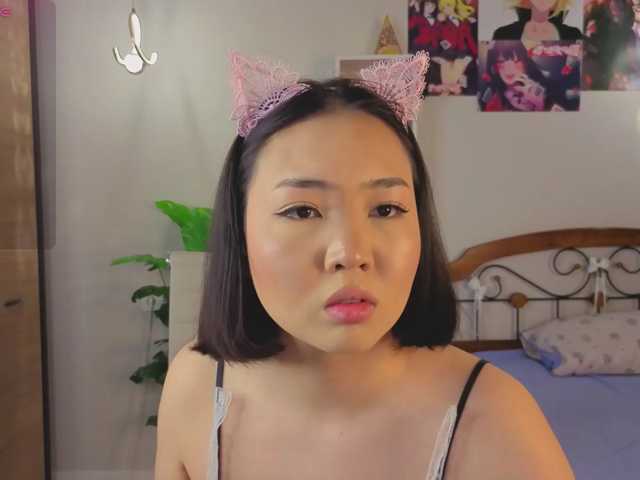 akino-hen1, en vivo ahora en BongaCams