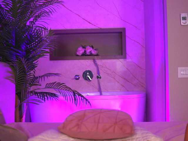 EvaMorreti, en directo ahora en BongaCams