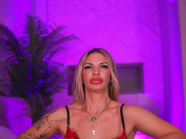 EvaMorreti live cam on BongaCams