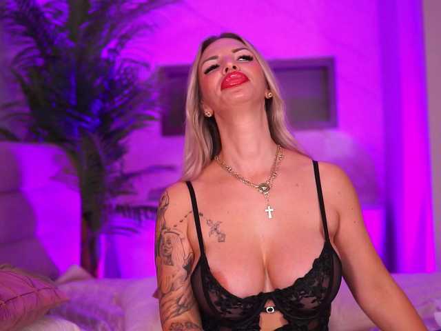 EvaMorreti live cam preview