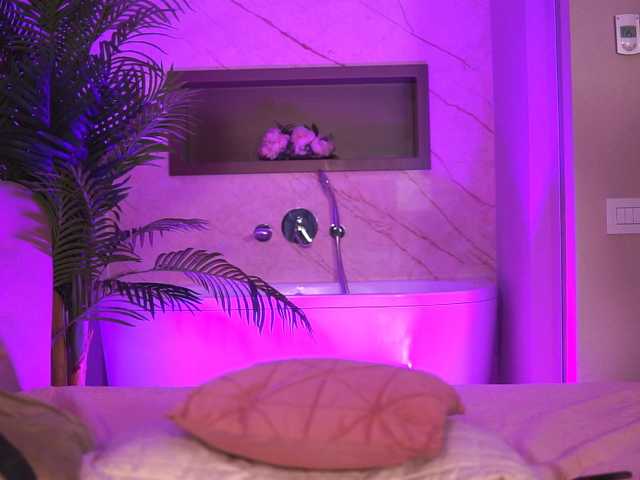 EvaMorreti, en directo ahora en BongaCams