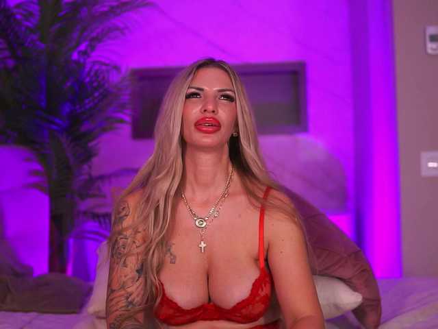 EvaMorreti live cam on BongaCams