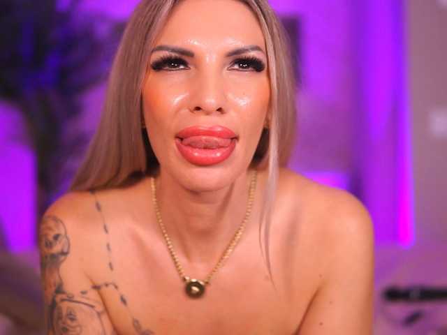 EvaMorreti, en directo ahora en BongaCams