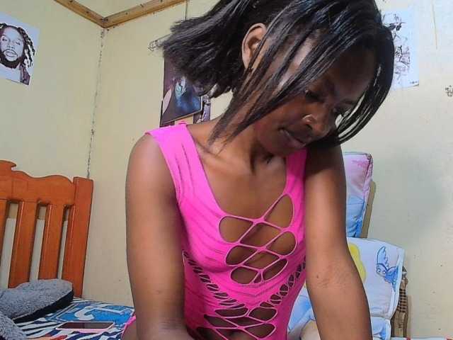 Lustyxo live cam on BongaCams
