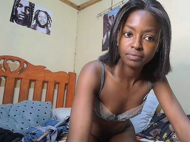 Lustyxo live cam on BongaCams