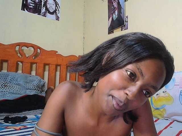 Lustyxo live cam on BongaCams
