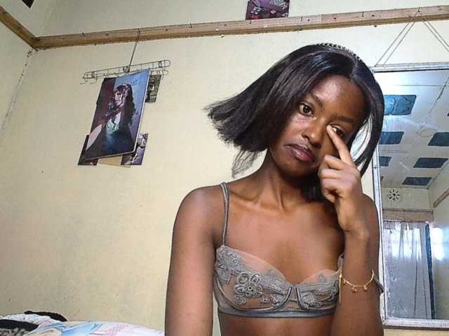 Lustyxo live cam on BongaCams