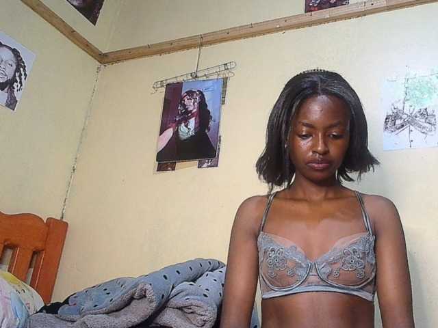 Lustyxo live cam on BongaCams