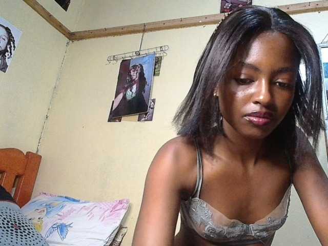 Lustyxo live cam on BongaCams