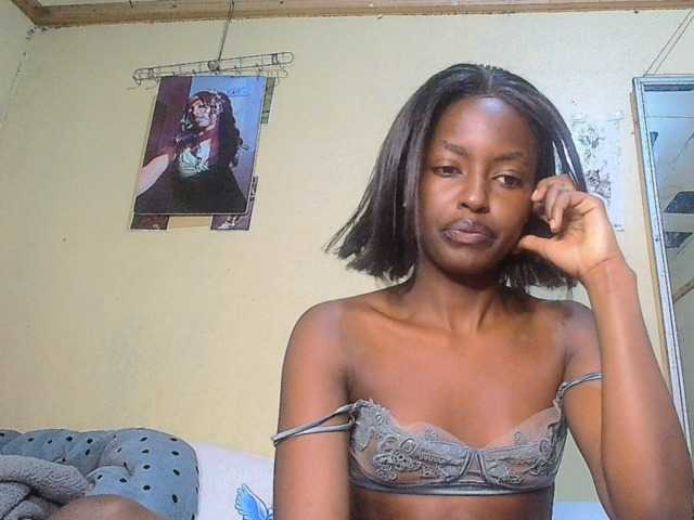 Lustyxo live cam on BongaCams