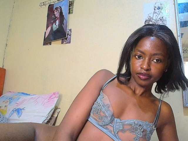 Lustyxo live cam on BongaCams