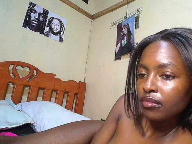 Lustyxo — live female cam