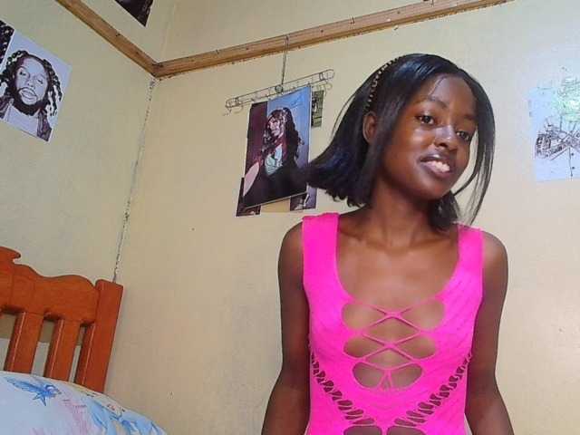 Lustyxo live cam on BongaCams