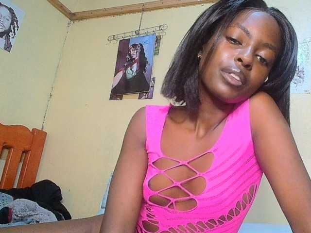 Lustyxo live cam on BongaCams