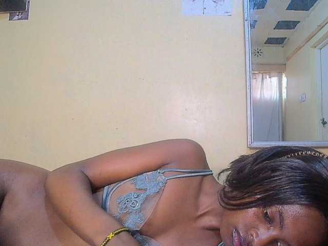 Lustyxo live cam on BongaCams