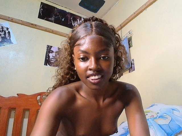 Lustyxo live cam on BongaCams
