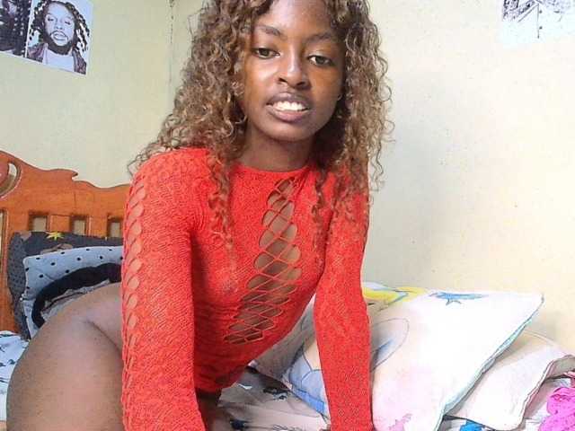 Lustyxo live cam on BongaCams