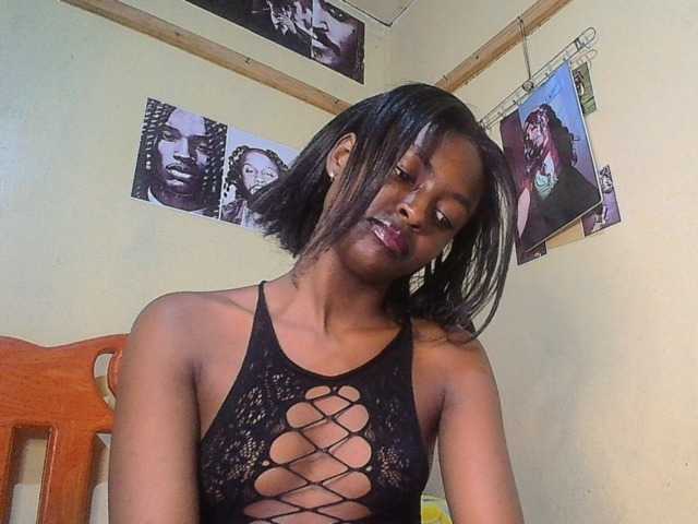 Lustyxo live cam on BongaCams
