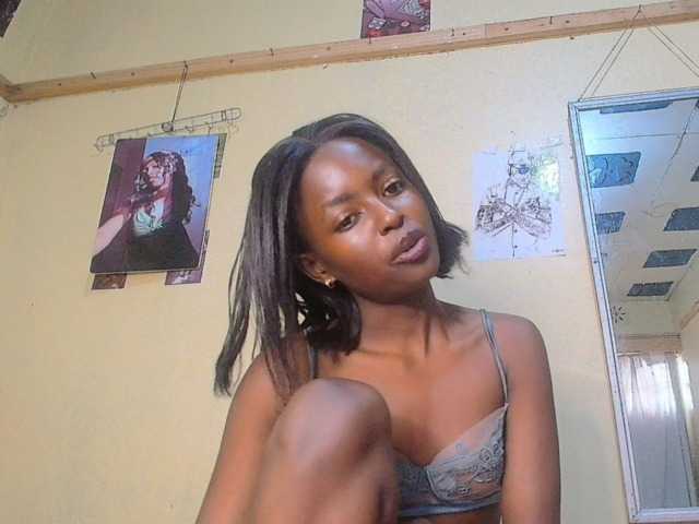 Lustyxo live cam on BongaCams