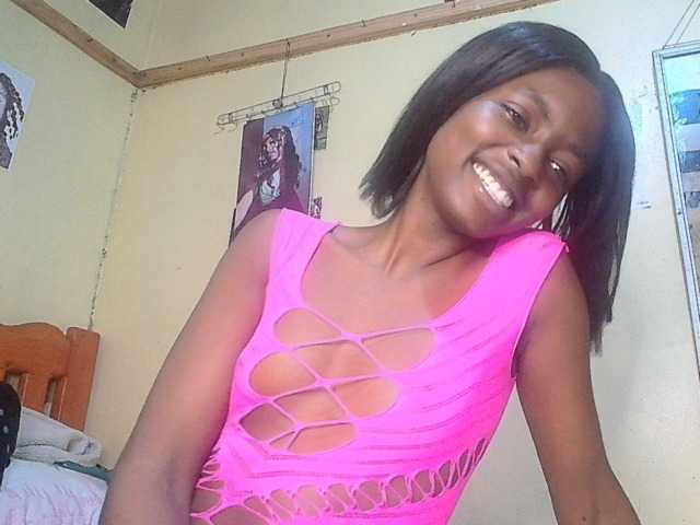 Lustyxo live cam on BongaCams