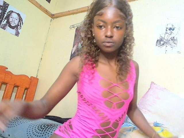 Lustyxo live cam on BongaCams
