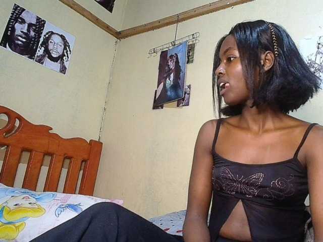Lustyxo live cam on BongaCams