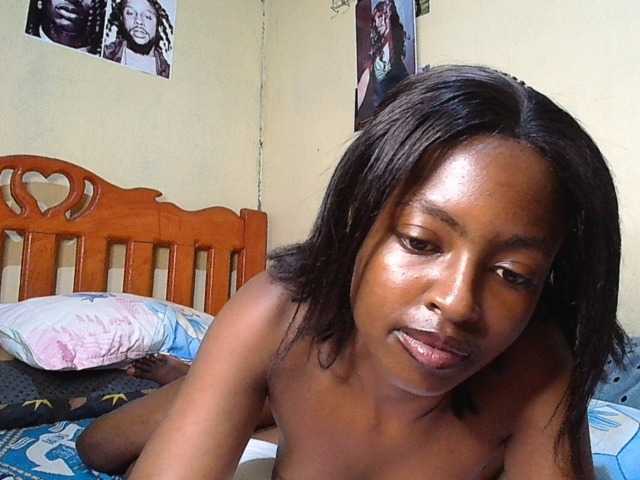 Lustyxo live cam on BongaCams