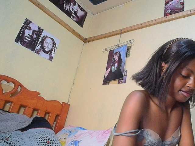 Lustyxo live cam on BongaCams