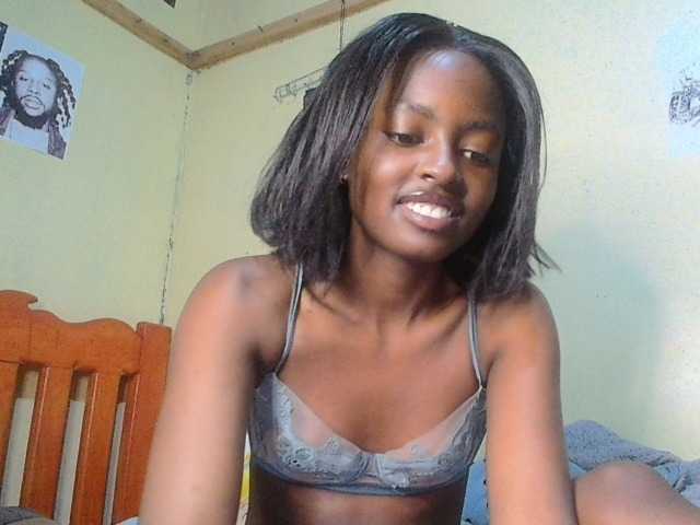 Lustyxo live cam on BongaCams
