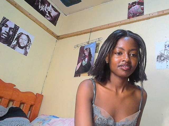Lustyxo live cam on BongaCams
