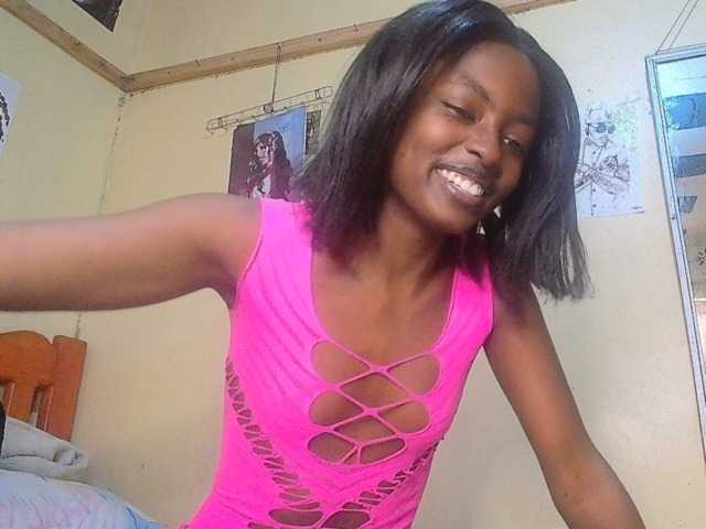 Lustyxo live cam on BongaCams