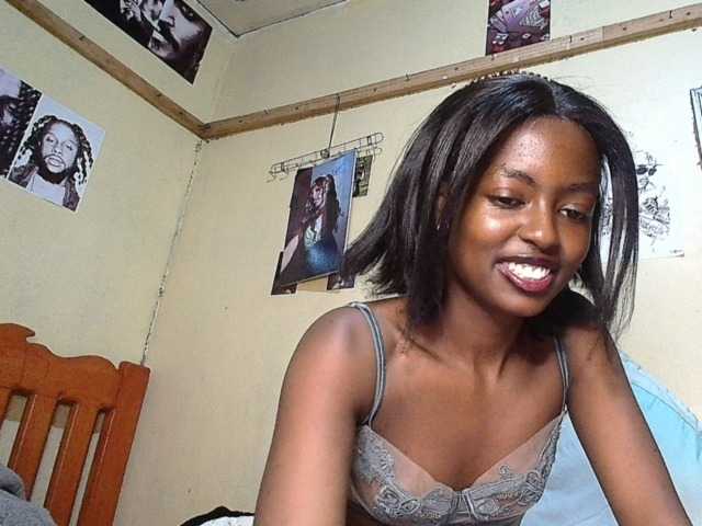 Lustyxo live cam on BongaCams