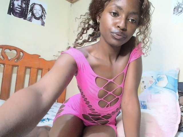 Lustyxo live cam on BongaCams