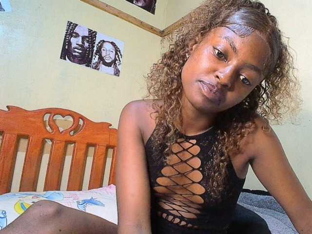 Lustyxo live cam on BongaCams