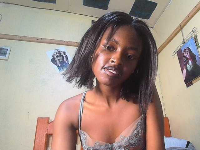 Lustyxo live cam on BongaCams