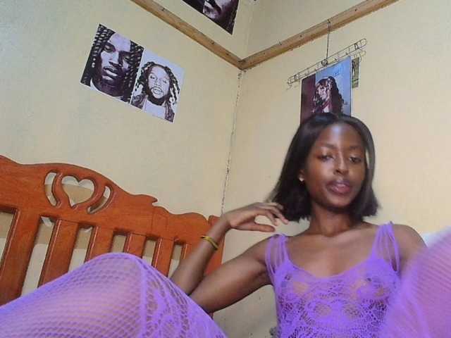 Lustyxo live cam on BongaCams