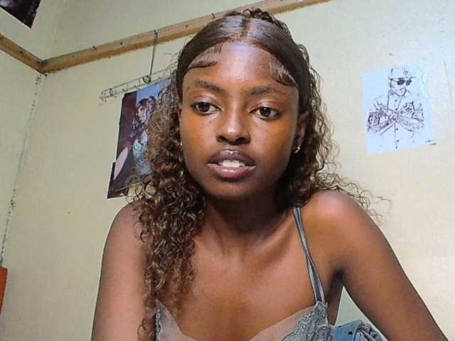Lustyxo live cam on BongaCams