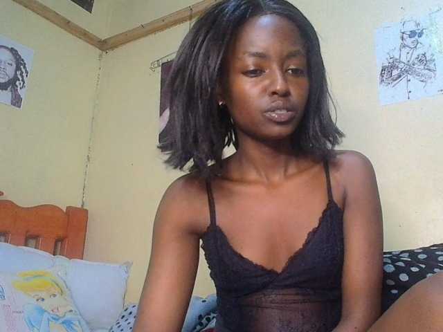 Lustyxo live cam on BongaCams