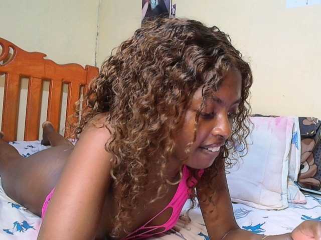Lustyxo live cam on BongaCams
